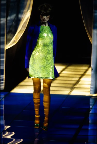 Look 50